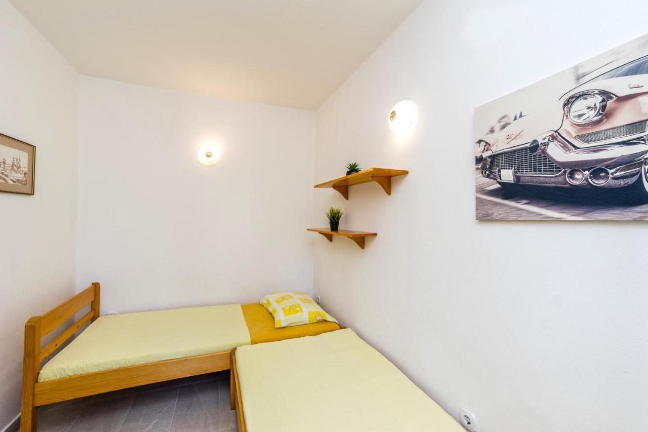 Apartments Jonke Mandre Bagian luar foto